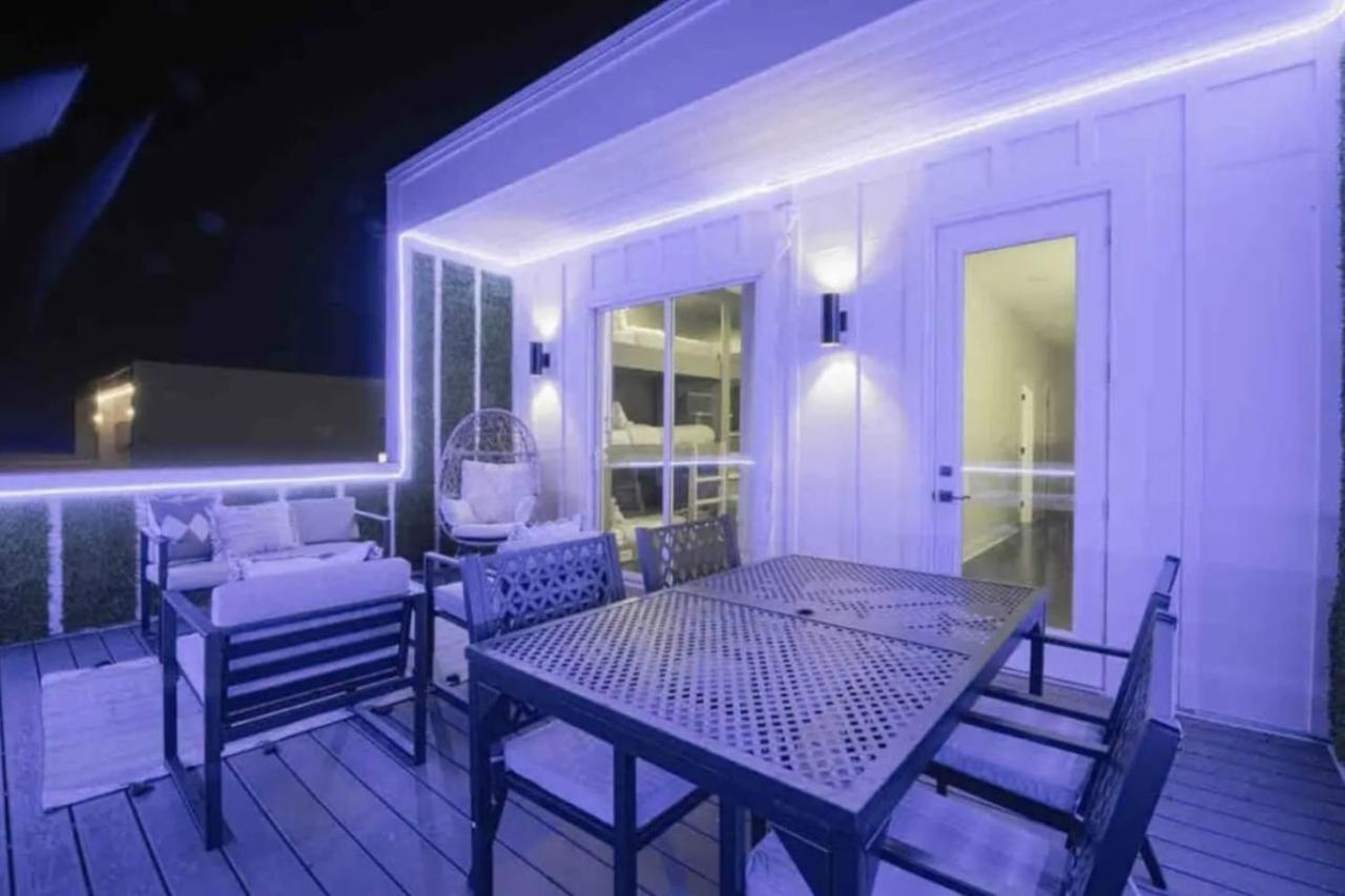 Luxury Four-Story Home, Rooftop Deck With Views, Pingpong! Sleeps 12! Nashville Exterior photo